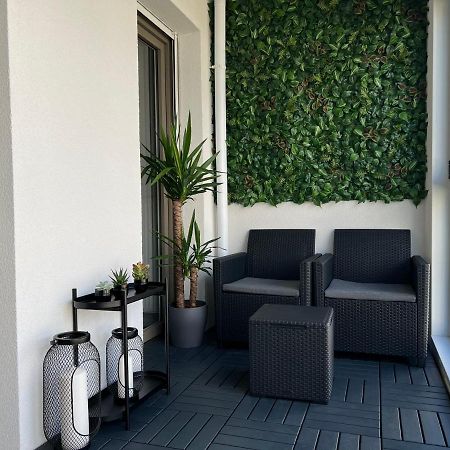 Appartement Avec Son Jardin D'Hiver Poissy Extérieur photo