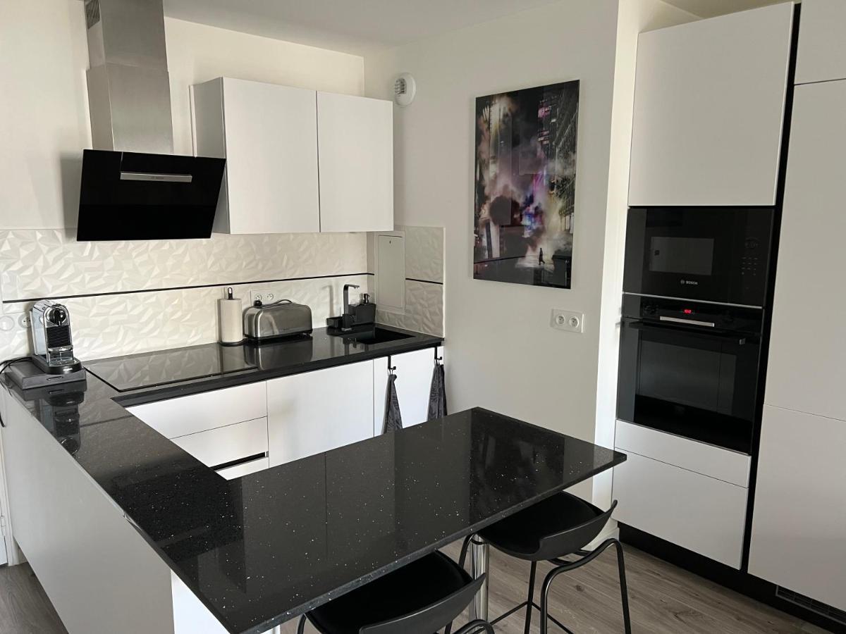 Appartement Avec Son Jardin D'Hiver Poissy Extérieur photo